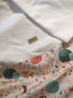 Couverture bébé écoresponsable - motif Woodland
