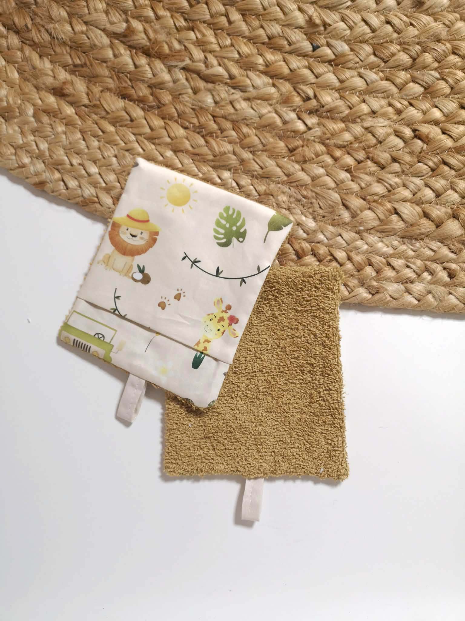 Gants de toilette enfant en coton bio - Motif Mini Safari