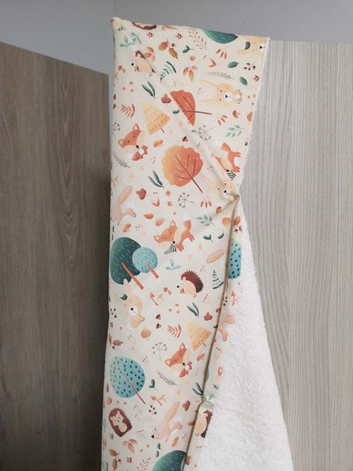 Cape de bain bébé en coton biologique - motif Woodland