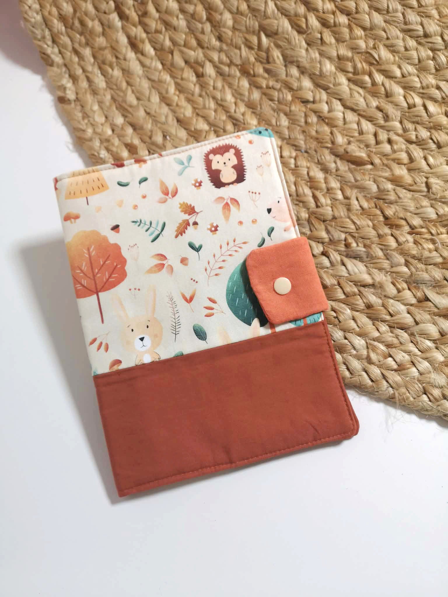 Protège-carnet de santé bébé écoresponsable - motif Woodland