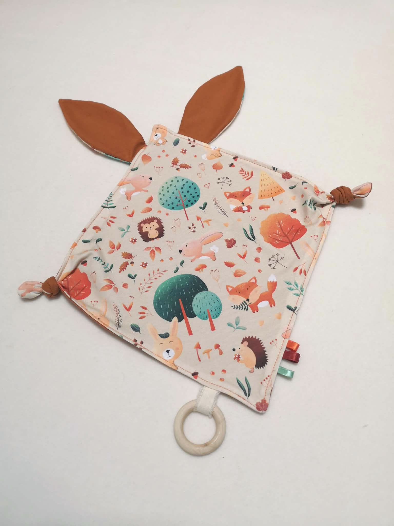 Doudou bébé en jersey biologique - motif Woodland