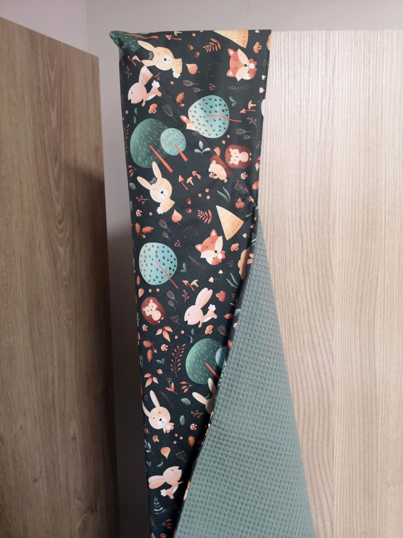 Cape de bain bébé en coton nid d'abeille - motif Woodland