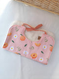 Bavoir bébé en coton et éponge bio - Motif Pêches & Pâquerettes
