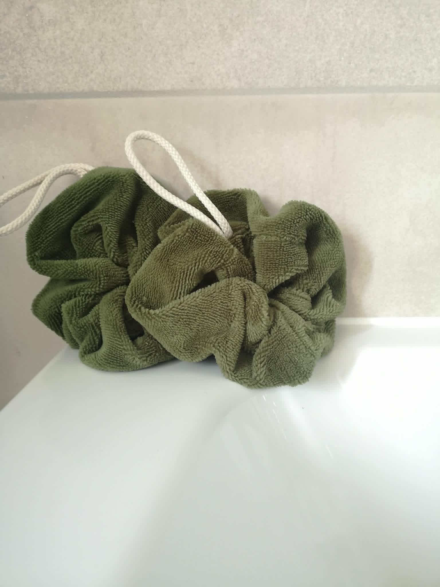 fleur-de-douche-bebe-enfant-maman-eponge-bambou-khaki